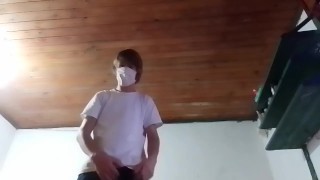 Joven de 18 con su pene flacido