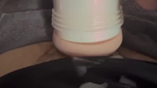 Baise ça chatte serrer
