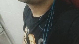 BULTO GRANDE, ENORME Y RICO DE LA VERGA DE UN HOMBRE MACHO JOVEN 🍆👀😯