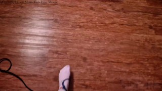 Cosplayer girl as D.Va knows how to win at Overwatch