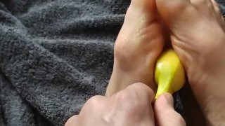 Giving a bannah a footjob with my size 9 (UK) soft feet - who wants a footjob