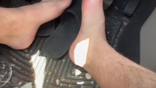 ManToes takes a drive pedal pushing