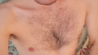 Latte fresco che fuoriesce dal mio cazzone