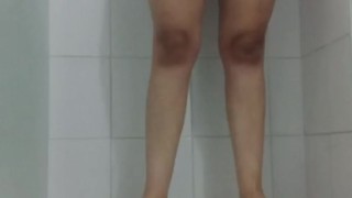 I my stepmother in the shower part 1 ..... and she realizes