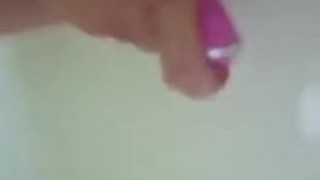 Rub and finger my pussy until I squirt