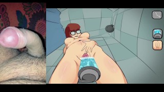 Masturbandome en la ducha jugando