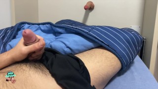 FEET, JERKING COCK AND CUM