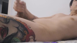 I see the instragram of my mom and this happen.