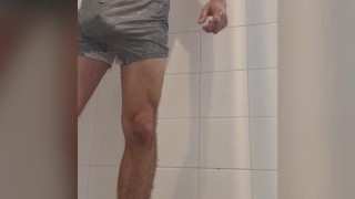 HUNG AUSSIE SHOWER WANK WITH UNDERWEAR