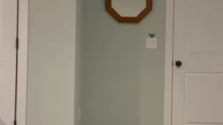 (no sound audio) amateur Dancer vertical