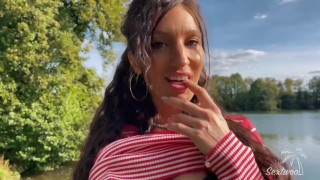 Petite salope exhibe se fait défoncer sur le bord de la route - FACIALE- amateur SEXTWOO