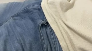 I suffered an erection inside my jeans my cock grew so much that it reached the navel 🔥