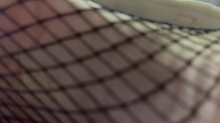 Дрейнерша уменьшает своего краша и развлекается с ним