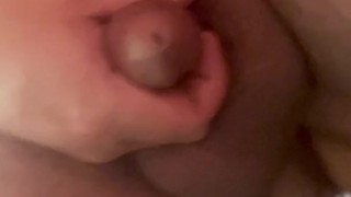 Close up Cum Dripping Handjob💦🍆