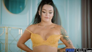 Pornfidelity Big Booty Daphne Rides Until Squirting Orgasm 夢マニア天国