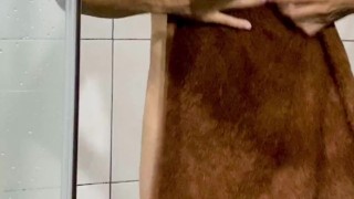 Quick drying of cock, after the shower