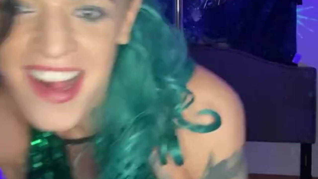 Sexy Transgender female stripper Jade Jameson Pole dancing