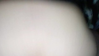 Linda colegiala entrega su culo al profesor para pasar el semestre DE NUEVO