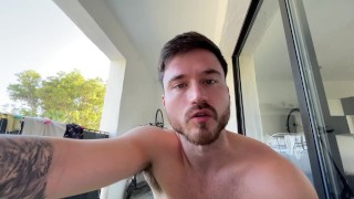 Macrophilia - brought to the gym in giant ass