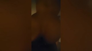 Beurette à gros cul me vide les couilles