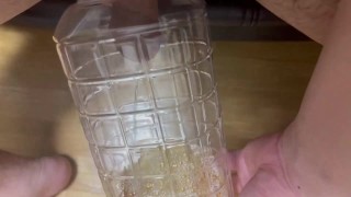 丸見え！！放尿シーン大公開！！