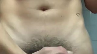 Latin teen masturbate in the bathroom eyaculate precoz