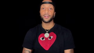 BOMBSHELL BARISTA w/ BIG ASS WATCHED BY RAPPER