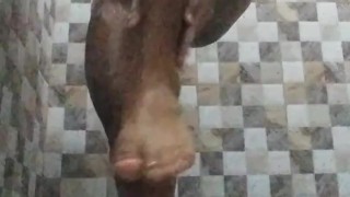 Video casero en la ducha, un bailecito