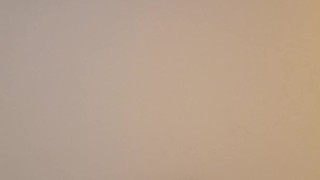 Simulo di scoparti mentre ti do il culo!