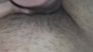 درتو ليها ما بين الفخاض ، عندها داك شي مزير و كتغوت