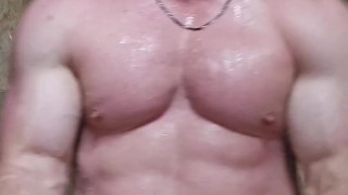 Stud jerk and eats his cum after workout
