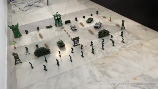 Giant growth - giant soldier foot crush entire army