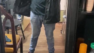 Hombre candente moreno fuerte