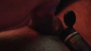 Дразню член и кончаю