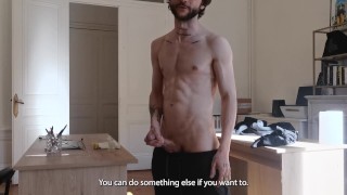 Je me branle pour toi après le sport, je voudrais que tu sois là pour me sucer.