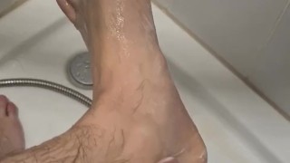 Washing foot