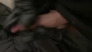 Ça petite chatte me chevauche