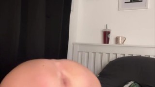 Hung Twinks Plays With His Fleshlight