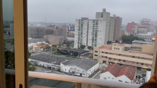 COMEU MINHA BUCETINHA NA SACADA DO HOTEL 🪟🔥😈