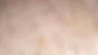 La.novia de mi amigo me pide que me corra en su vagina rapidamente🍆💧🍑🌧