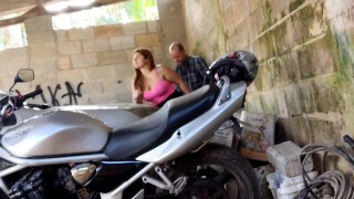 transei na garagem do sitio