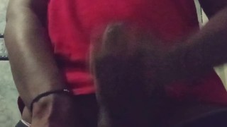 Me corro salvajemente antes de la ducha