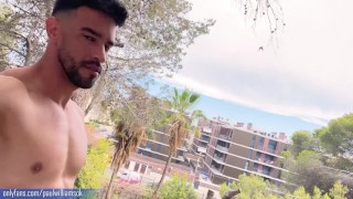 Hot crazy man goes naked into an abandoned building. A must see video!