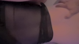 台灣正妹主播專挑處男無套約炮幹到射（中文對白）Asian beauty hooks up for sex online without condom