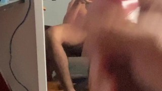 Rico twink se divierte solo mucha leche