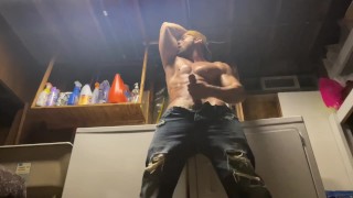 Dom King Muscle Jerk Flex '