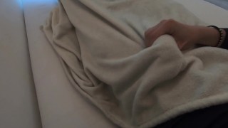 Watch me cum on myself