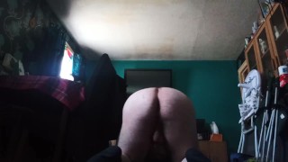 Shaking my fat ass for your pleasure