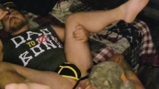 Cigar dad to be boned