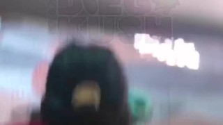 Culiandome a la vecina casada de enfrente con la ventana abierta para ver cuando llegue su marido